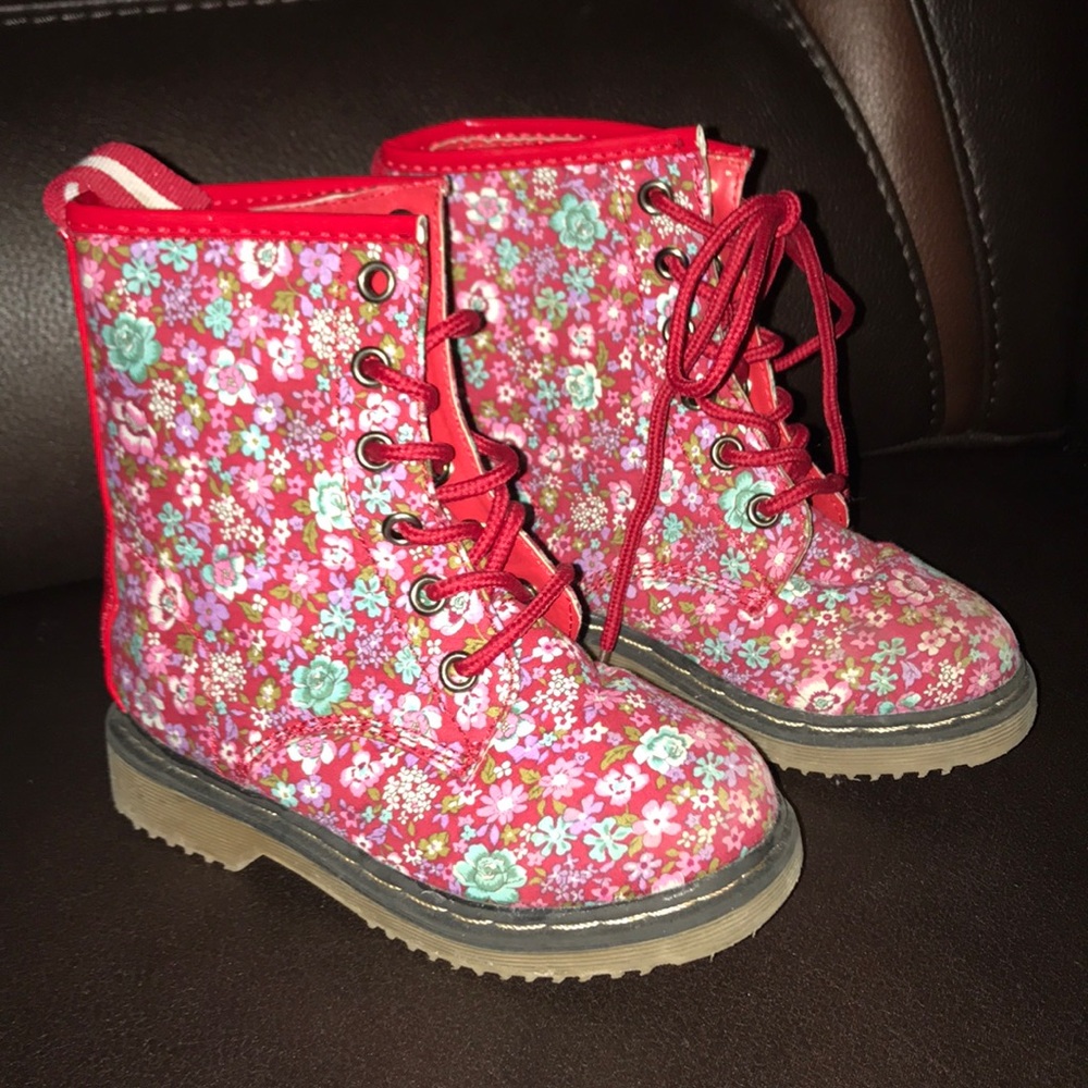 Link boots size 7